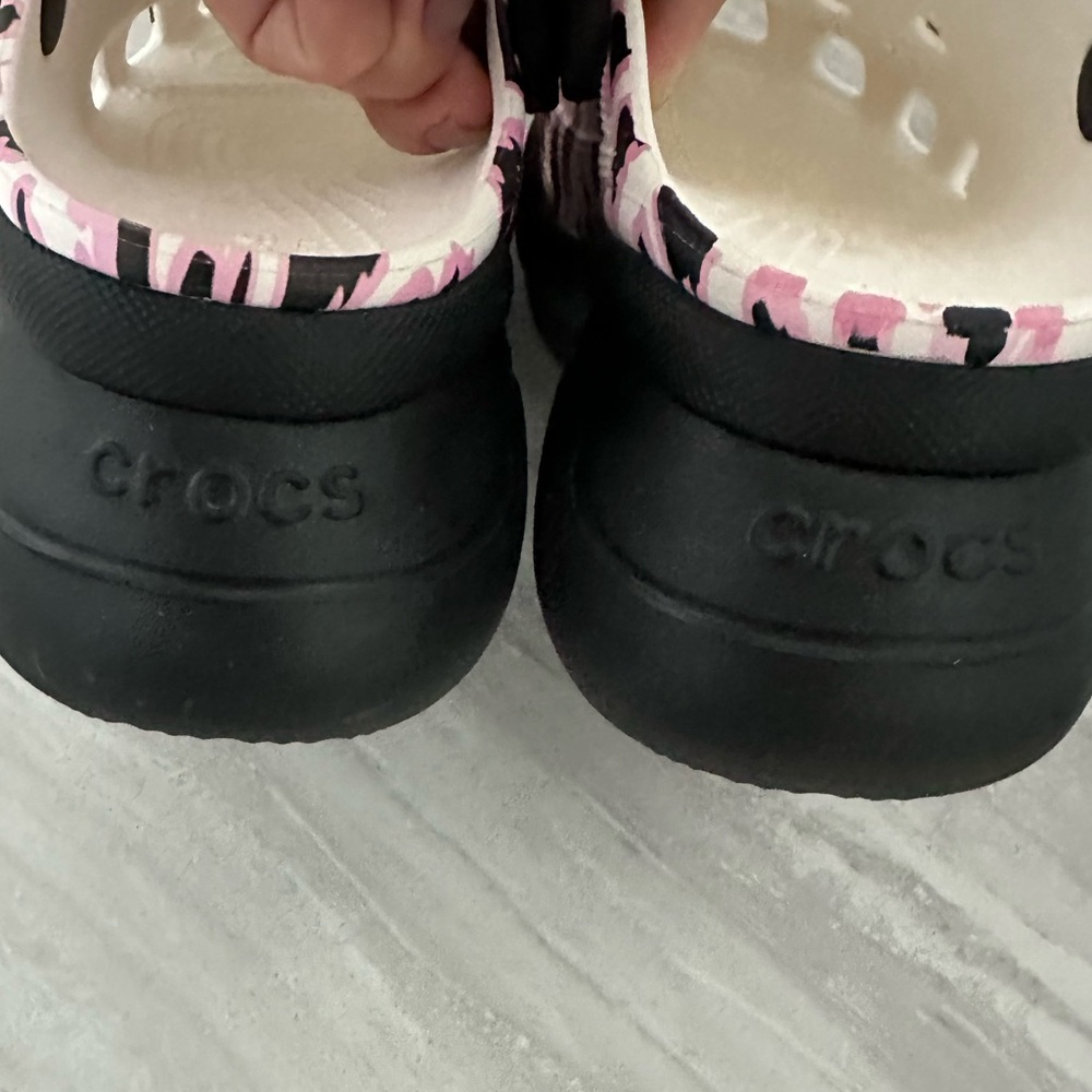 Crocs x Ron English limited edi Party Animal Cruella Bae Platform Clog Size W 8 - Picture 6 of 9